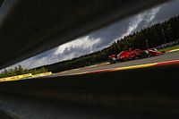 Raikkonen derrota Mercedes e lidera TL2 na B&eacute;lgica