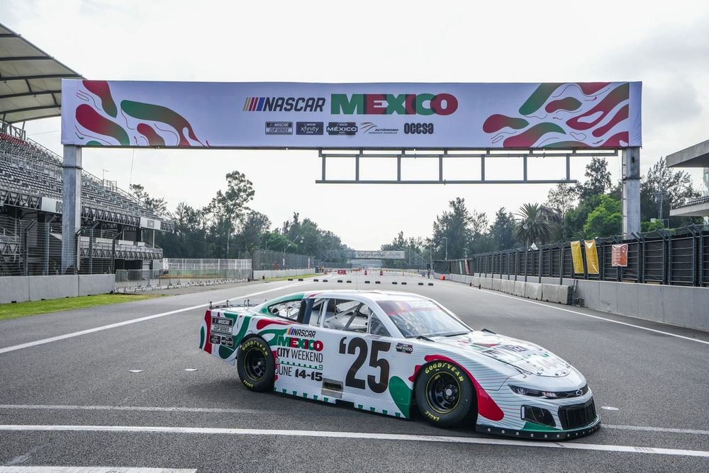 El anuncio de la carrera de NASCAR Cup en México