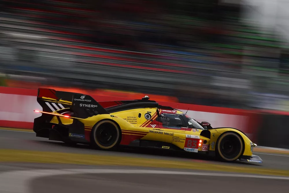 #83 AF Corse Ferrari 499P: Robert Kubica, Robert Shwartzman, Yifei Ye