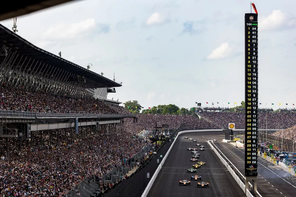 Alexander Rossi, Arrow McLaren Chevrolet, Patricio O'Ward, Arrow McLaren Chevrolet, Scott Dixon, Chip Ganassi Racing Honda