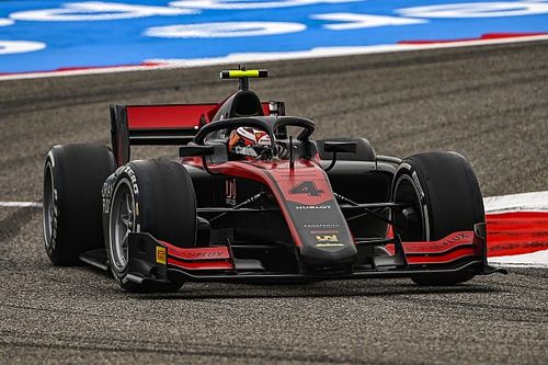 Ilott recorta distancias en la lucha por el t&iacute;tulo de la F2 con pole en Bahrein