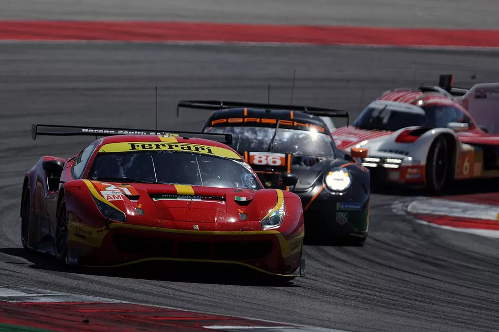 #21 AF Corse Ferrari 488 GTE EVO: Diego Alessi, Simon Mann, Ulysse de Pauw
