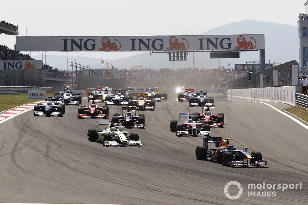 Salida: Sebastian Vettel, Red Bull Racing RB5 Renault
