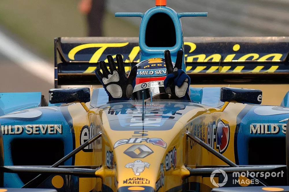 Fernando Alonso, Renault R25 