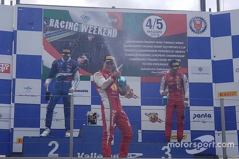 P&oacute;dio da corrida 1 da F4 Italiana em Vallelunga