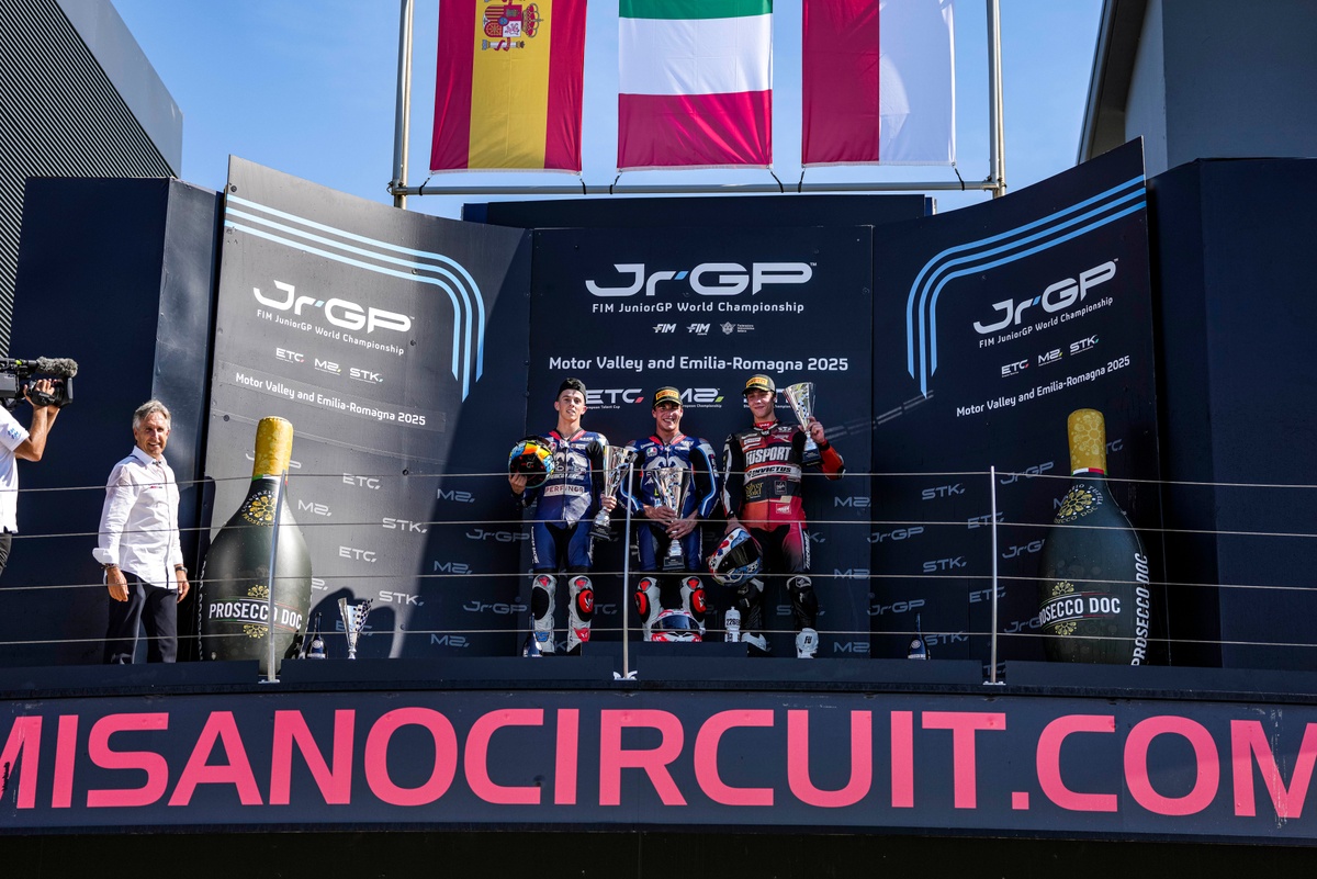 Widowiskowe podium Pawelca