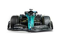 Comparaci&oacute;n autos F&oacute;rmula 1 2023 vs. 2024: Aston Martin