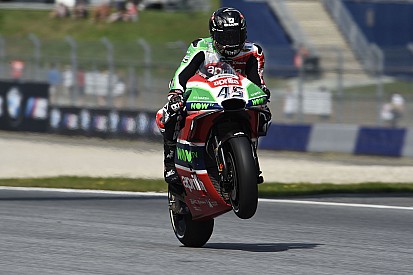 Redding vola sul bagnato e porta l'Aprilia RS-GP in seconda posizione dietro a Marquez