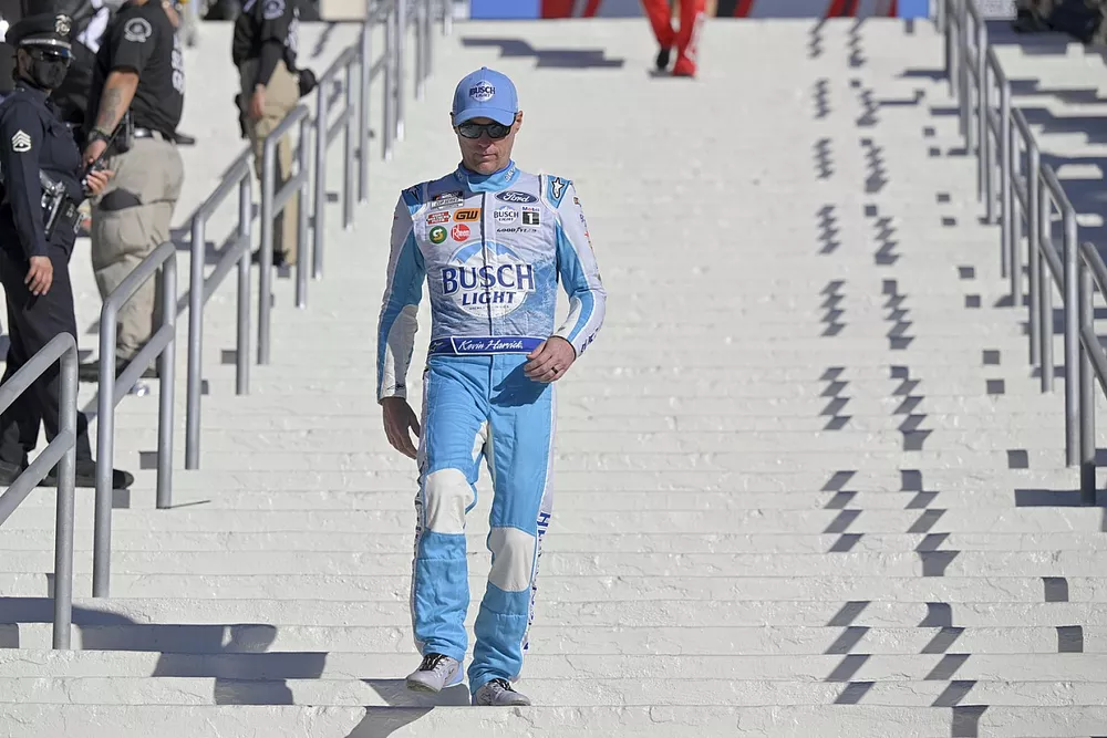 Kevin Harvick, Stewart-Haas Racing, Ford Mustang Busch Light