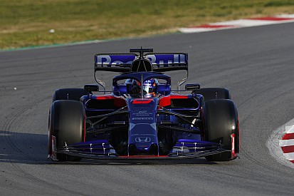 Albon keeps Toro Rosso on top in morning of Day 4