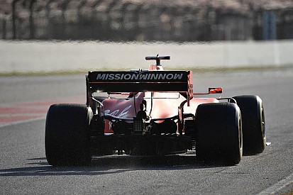 Vettel nyerte az első tesztnapot a Ferrarival a McLaren és a Haas előtt