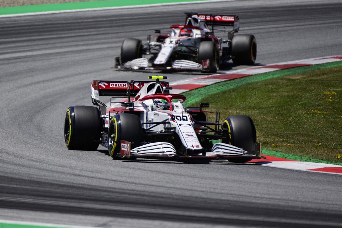 Alfa Romeo to have free choice of F1 drivers from 2022