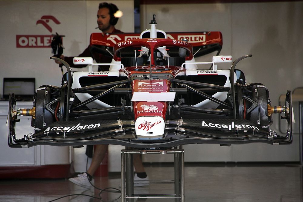 Alfa Romeo Racing C41 front detail