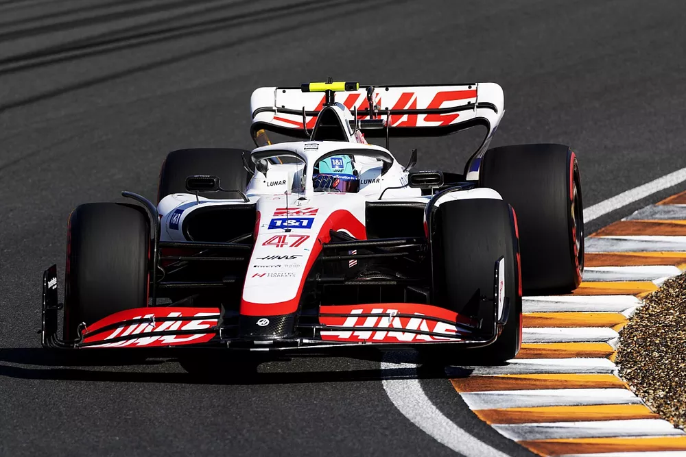 Mick Schumacher, Haas VF-22