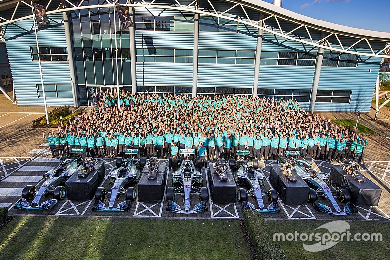 Hamilton ve Mercedes, Laureus'a aday gösterildi