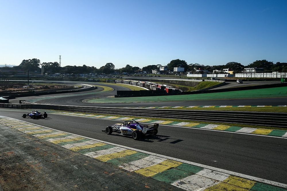 F4 Brasil em Interlagos
