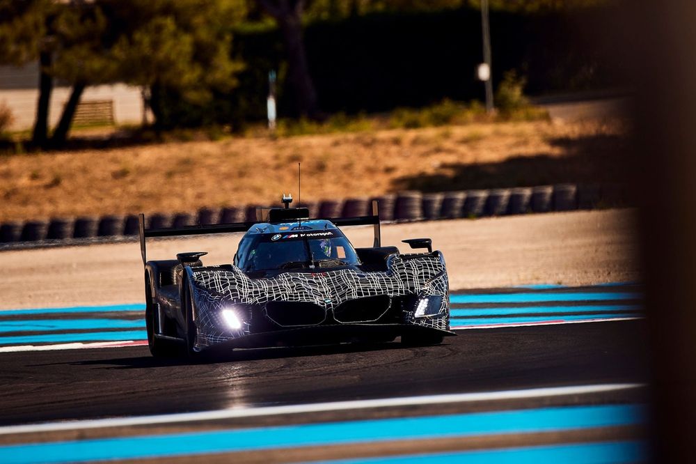 Actualizaciones del BMW M Hybrid V8 para 2026