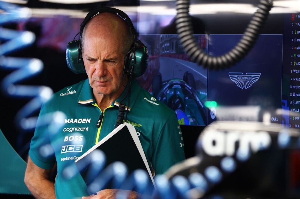 Por qué Adrian Newey es "un equipo entero de F1", según Cardile