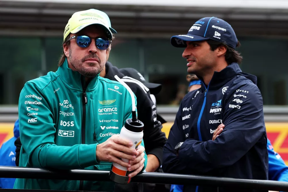 Fernando Alonso, Aston Martin Racing, Carlos Sainz, Williams