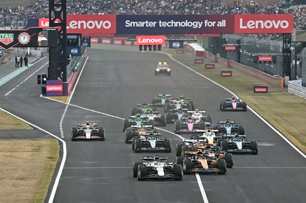 Salida del GP de Jap&oacute;n