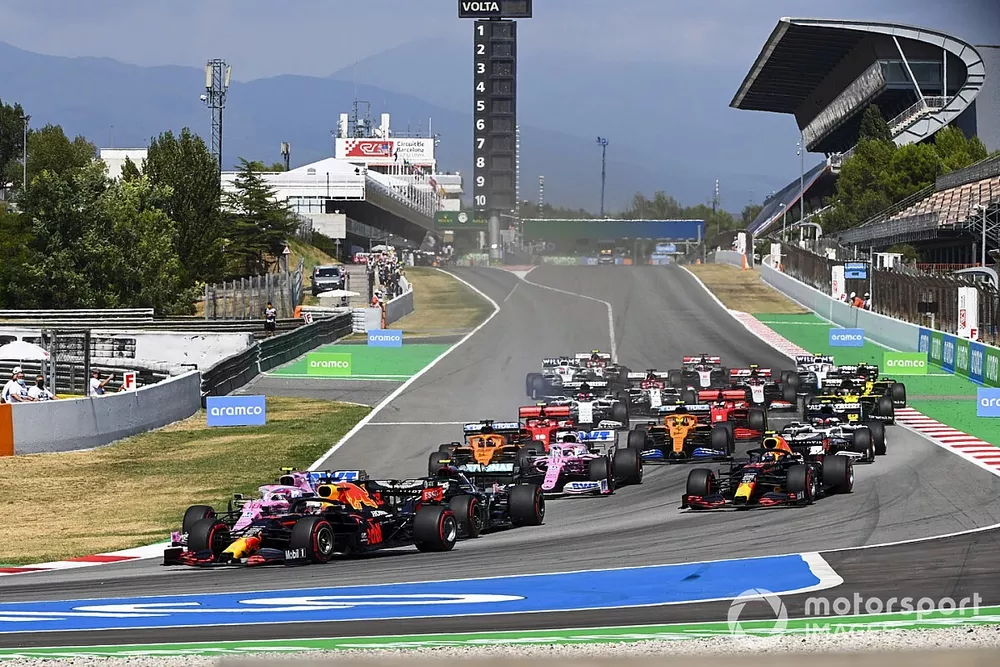 Arrancada Max Verstappen, Red Bull Racing RB16, Lance Stroll, Racing Point RP20, Valtteri Bottas, Mercedes F1 W11 EQ Performance, Sergio P&eacute;rez, Racing Point RP20, Alex Albon, Red Bull Racing RB16