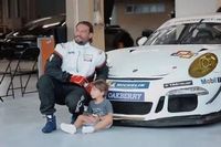 Cantor Lucas Lucco fala sobre estreia como piloto na Porsche Cup: “Quero pódio pelo menos”