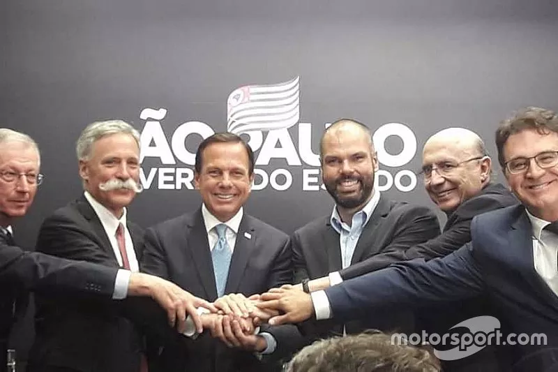 Tamas Rohonyi, Chase Carey, Jo&atilde;o Doria, Bruno Covas e Henrique Meirelles em reuni&atilde;o sobre perman&ecirc;ncia da F1 em S&atilde;o Paulo