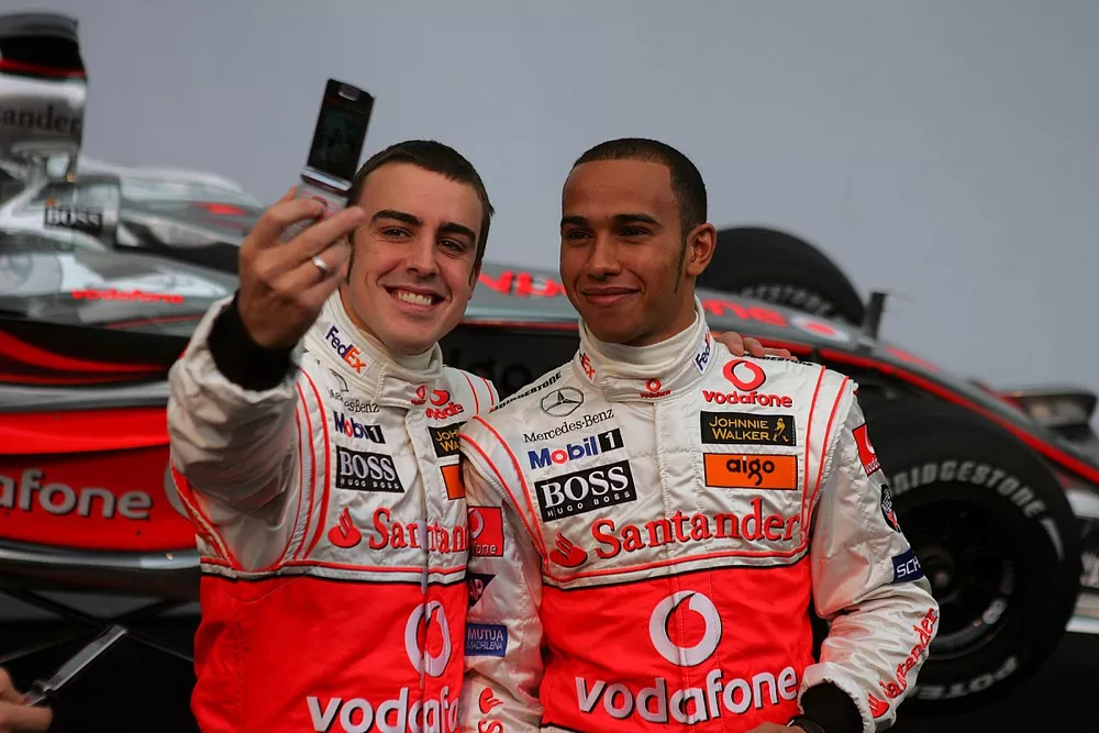 Fernando Alonso,  McLaren, Lewis Hamilton, McLaren
