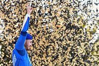 Larson suma otra victoria en Kansas Speedway