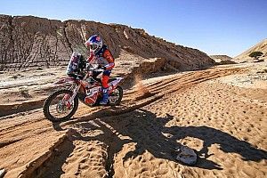 Melot goni czołową trójkę