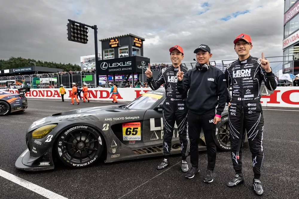 Naoya Gamou, Haruki Kurosawa, Takuro Shinohara, #65 LEON PYRAMID AMG