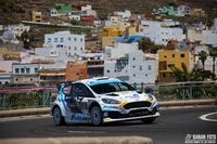 Armstrong coraz szybszy