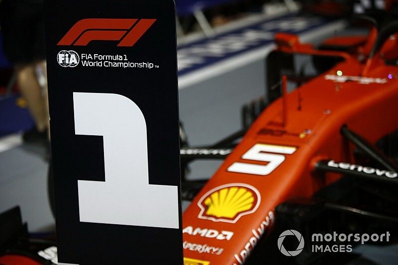 El coche de Sebastian Vettel, Ferrari SF90, 1&ordf; posici&oacute;n, en Parc Ferme