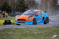 Staniszewski zaczyna od zwycięstwa