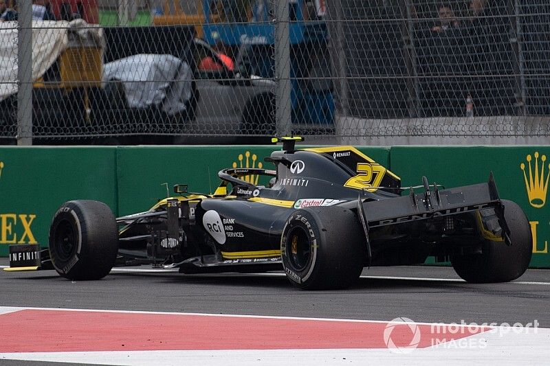 Damaged car of Nico Hulkenberg, Renault R.S. 19 