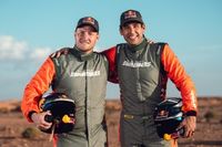 Após título, Lucas Moraes confirma acordo com Dacia para disputar Dakar e temporadas 2026 e 2027 do W2RC