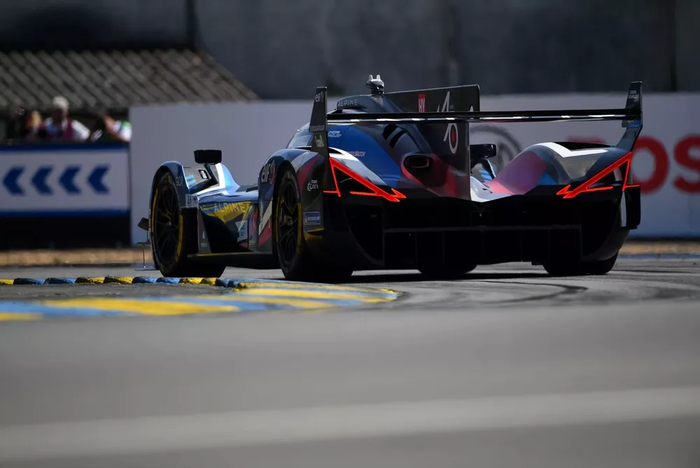 #36 Alpine Endurance Team Alpine A424: Mick Schumacher, Frederic Makowiecki, Jules Gounon