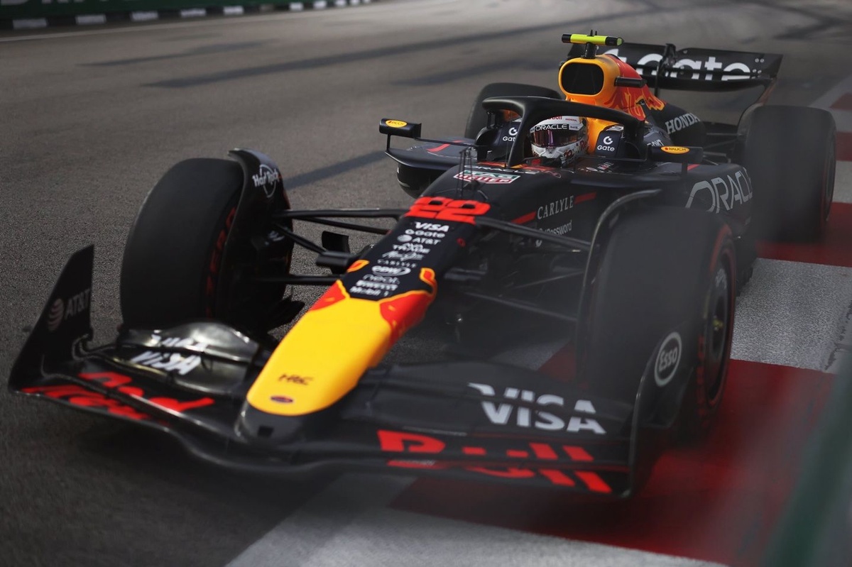 スパーク レッドブルホンダ RB16B M. フェルスタッペン オランダGP優勝