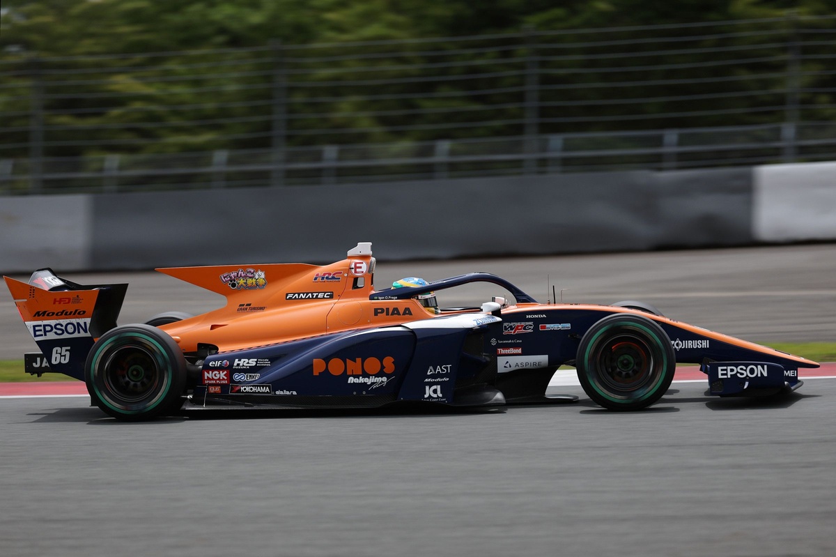 最速タイムはフラガ。僅差の2番手、3番手は坪井と岩佐｜スーパー