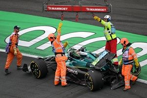 Vídeo: un fuerte accidente de Stroll eclipsa el buen inicio de Aston F1