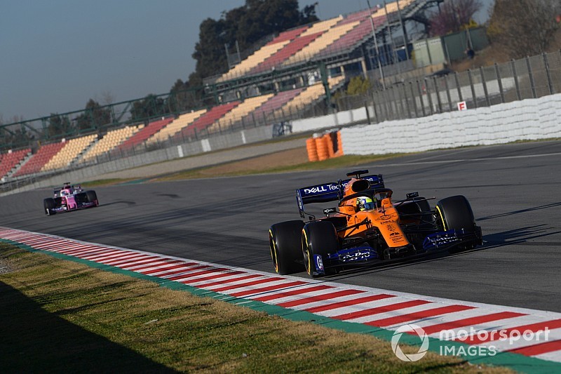 A kétszer is megállt McLaren volt a leggyorsabb Barcelonában az ötödik tesztnapon a Red Bull előtt