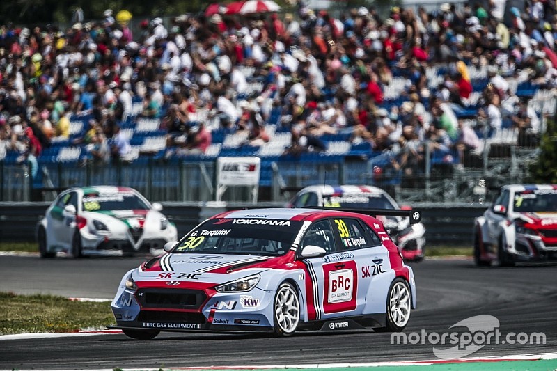Slovakia WTCR: Tarquini retakes points lead with Race 2 win