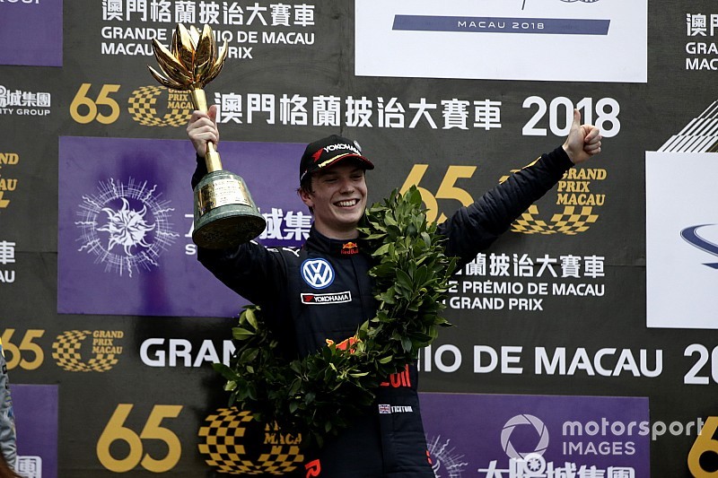 Macau GP: Ticktum takes dominant victory