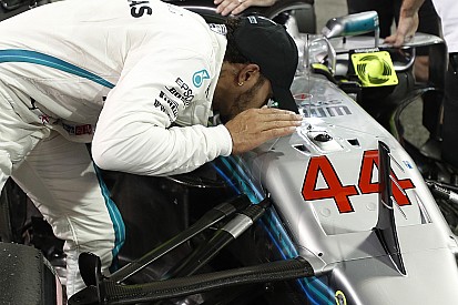 Hamilton se lleva la última pole del año en Abu Dhabi