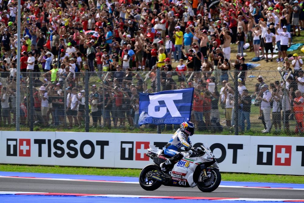 アレックス・マルケス、2026年はドゥカティ最新型マシンをゲット