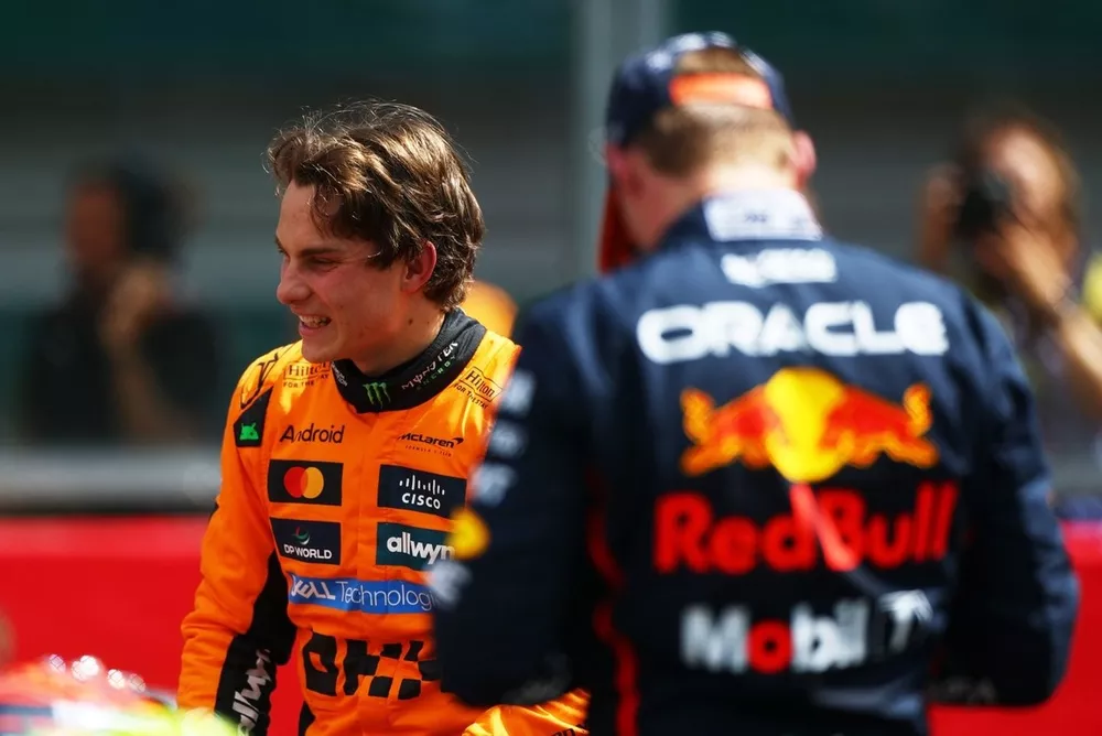 Oscar Piastri, McLaren, Max Verstappen, Red Bull Racing