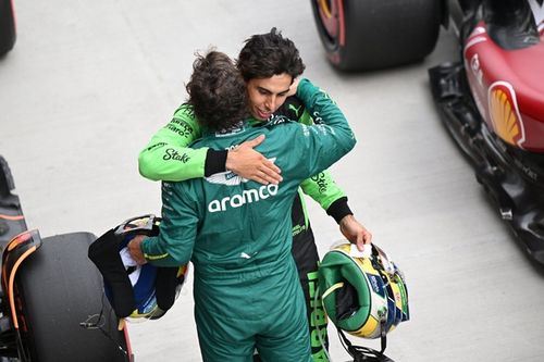 VÍDEO F1 - Alonso faz 'cobrança' à mídia britânica sobre Bortoleto: "Se ele fosse inglês, estaria em todas as manchetes"
