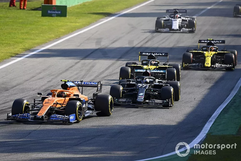 Lando Norris, McLaren MCL35, Valtteri Bottas, Mercedes F1 W11, Daniel Ricciardo, Renault F1 Team R.S.20, and Esteban Ocon, Renault F1 Team R.S.20