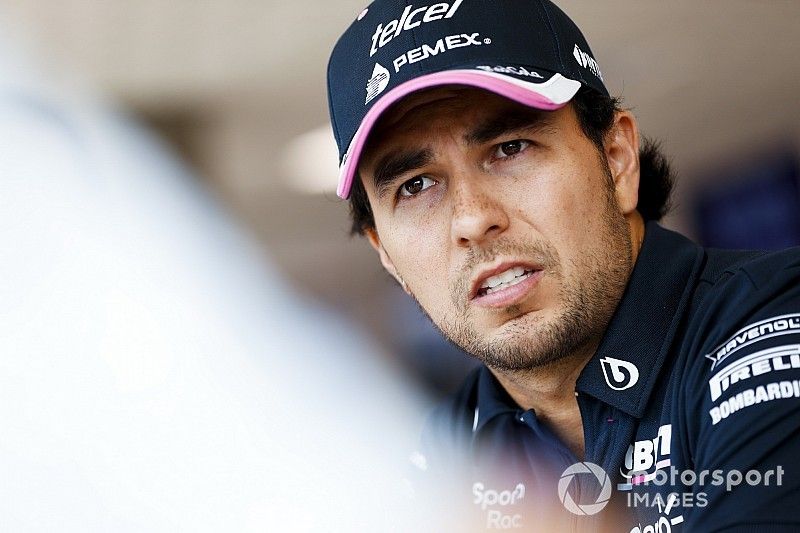 Sergio Perez, Racing Point, parla con i media