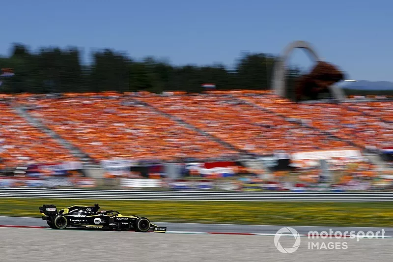 Daniel Ricciardo, Renault F1 Team R.S.19